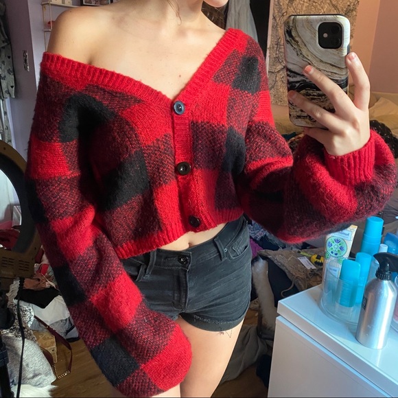 Tilly's Sweaters - Black n red sweater
